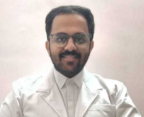 Dr Karthik V